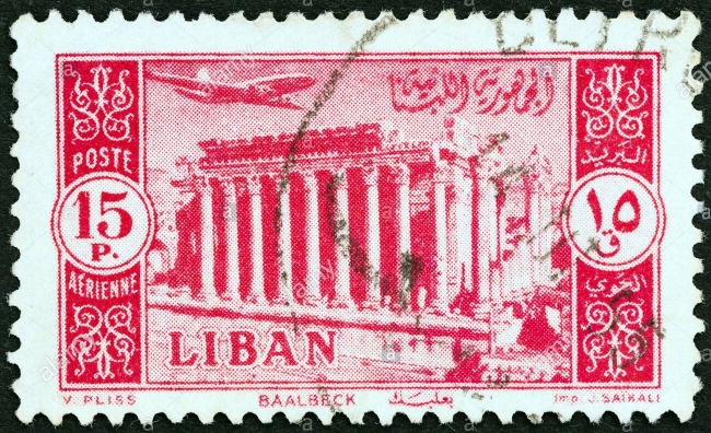 lebanon-circa-1954-a-stamp-printed-in-lebanon-shows-temple-of-bacchus-at-baalbek-circa-1954-2D6YHM0